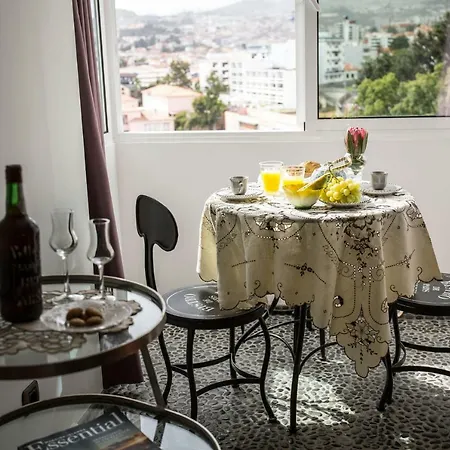 Apartamento Serrão *